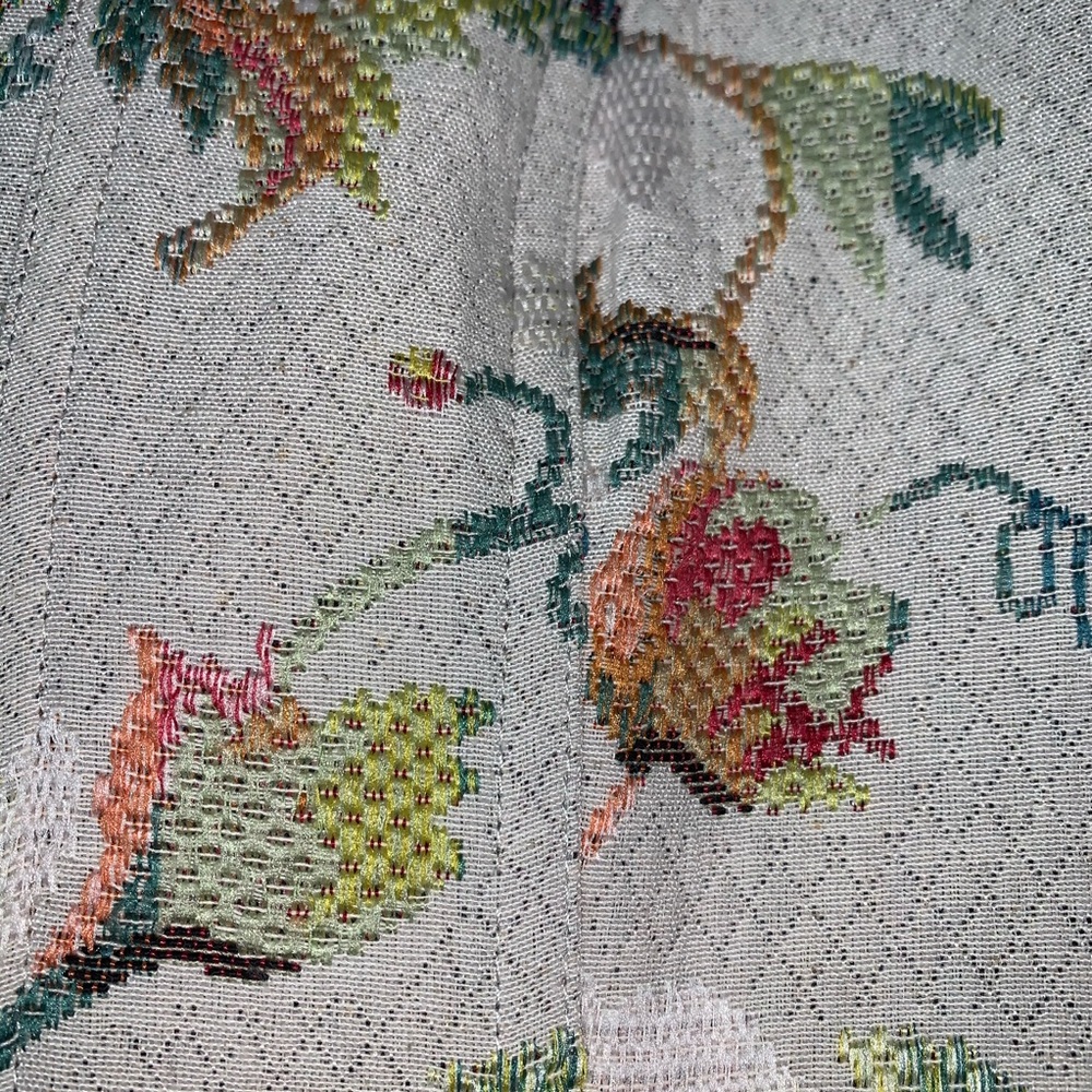 Beautiful light weight jacket! - Picture 7 of 8